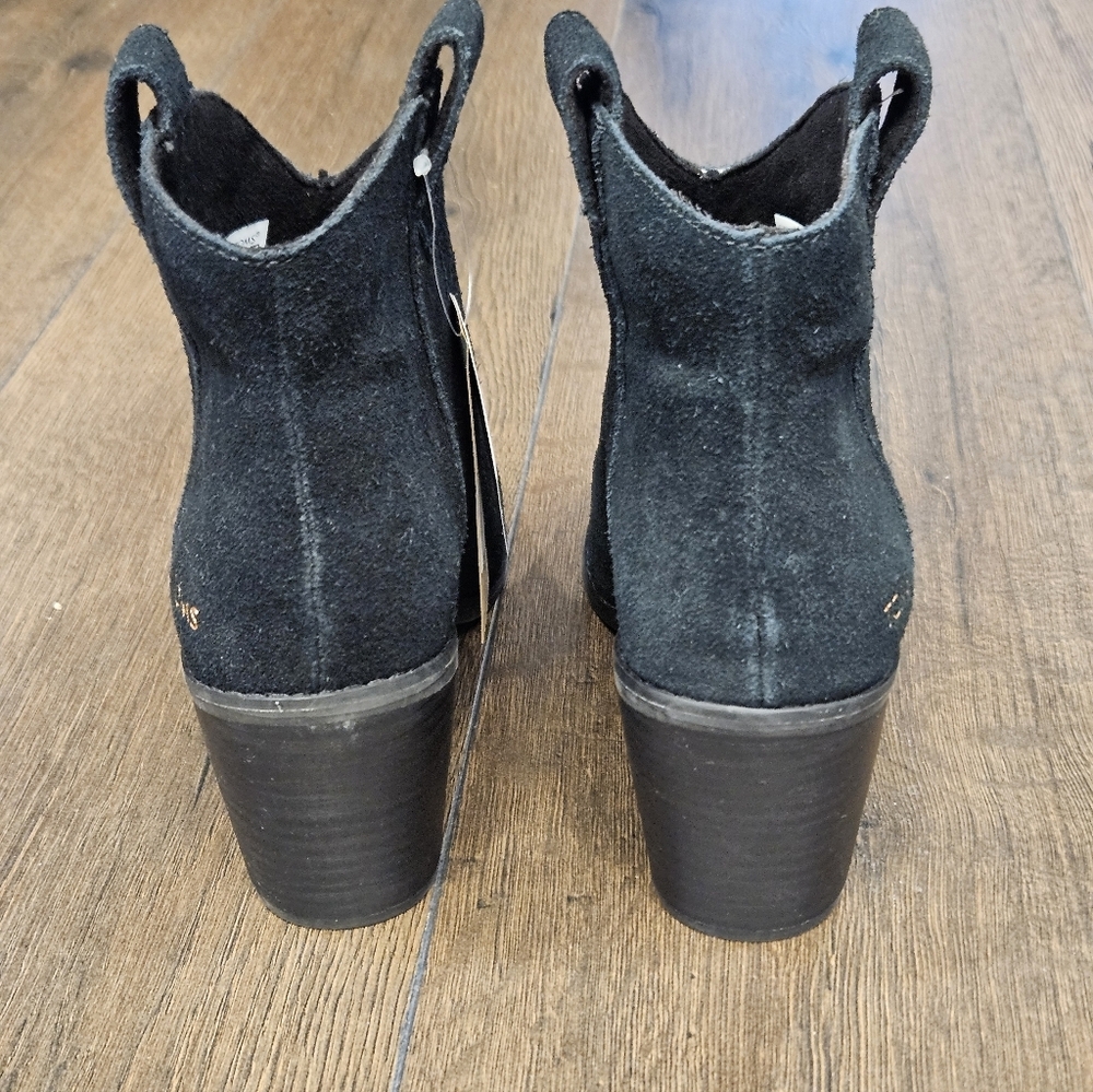 NWT TOMS Constance Black Suede Ortholite Ankle Boots - Size 8 - Picture 6 of 13